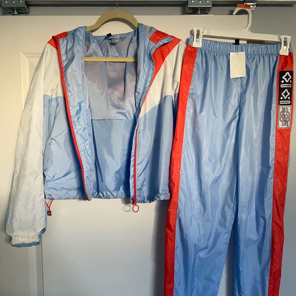 Vintage H&M windbreaker set. Joggers and jacket. Super light weight - Picture 8 of 8